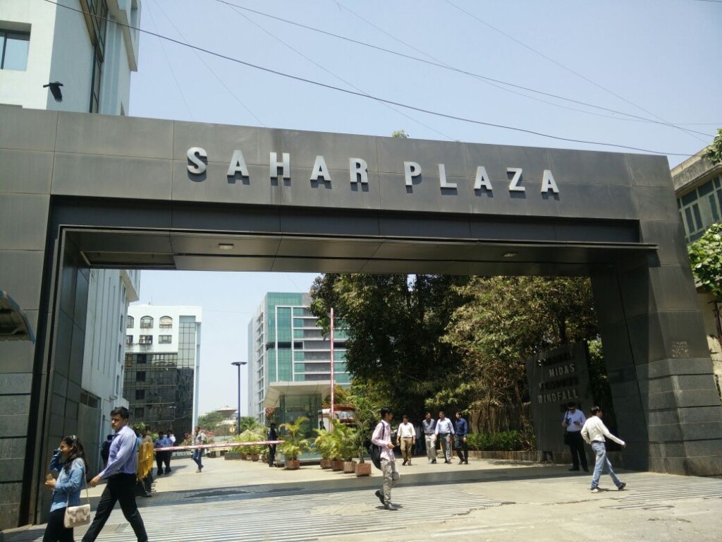 Sahar Plaza Commercial Office Space Sq Ft In Andheri East Mumbai