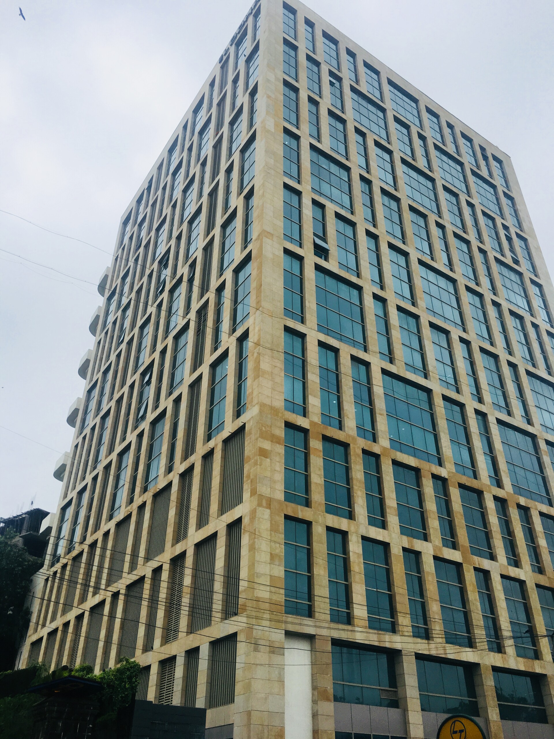 2,000 Sq Ft Furnished Commercial Office Space for Rent in Lodha Supremus, Powai