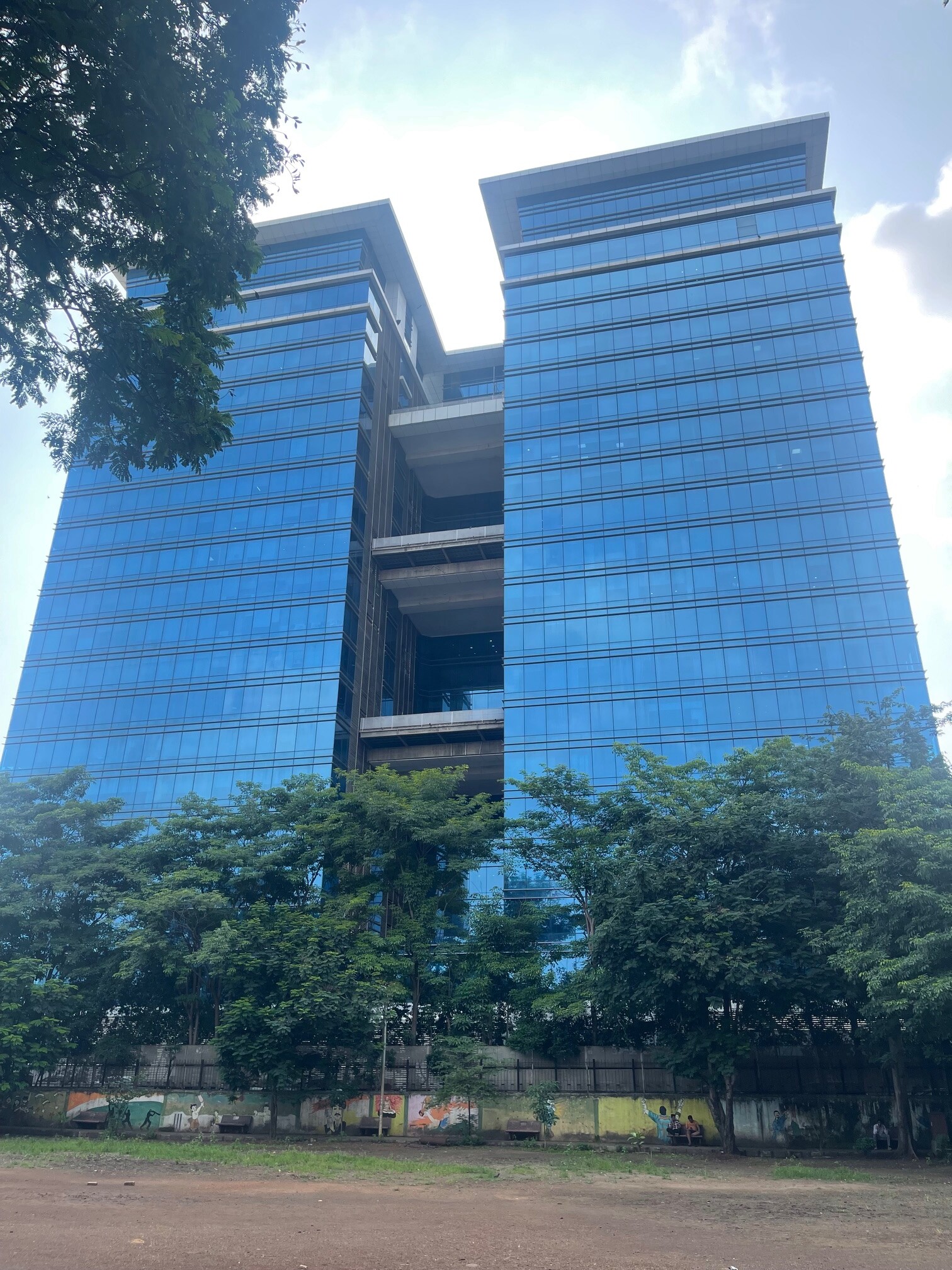 Office Space For Rent In Shreya House