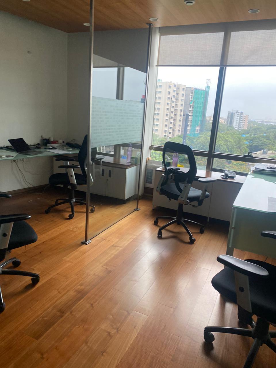 Premium Commercial Office Space for Rent in Nariman Point, Mumbai – 525 Sq-ft